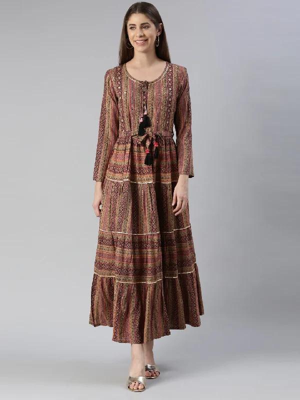 Chic Trends For The Fashion Savvy Neeru's Multi Maxi Casual Printed Dresses