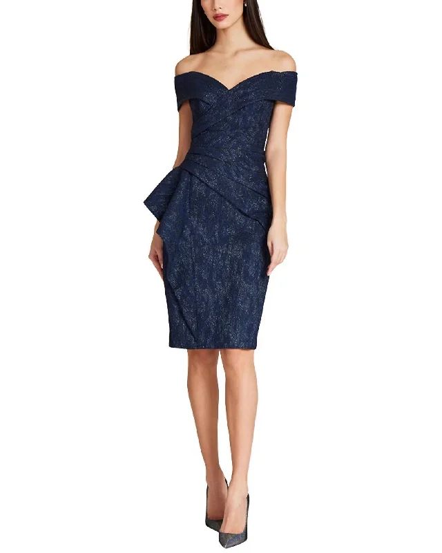 Effortless Chic Apparel Teri Jon By Rickie Freeman Special Occasion Short Printed Dress In Navy