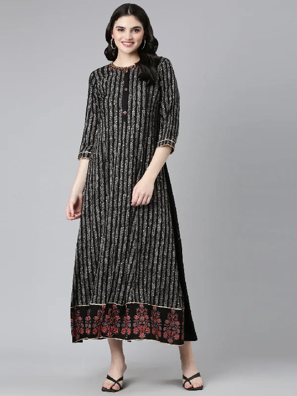 Trend Alert Neeru's Black Straight Casual Printed Dress