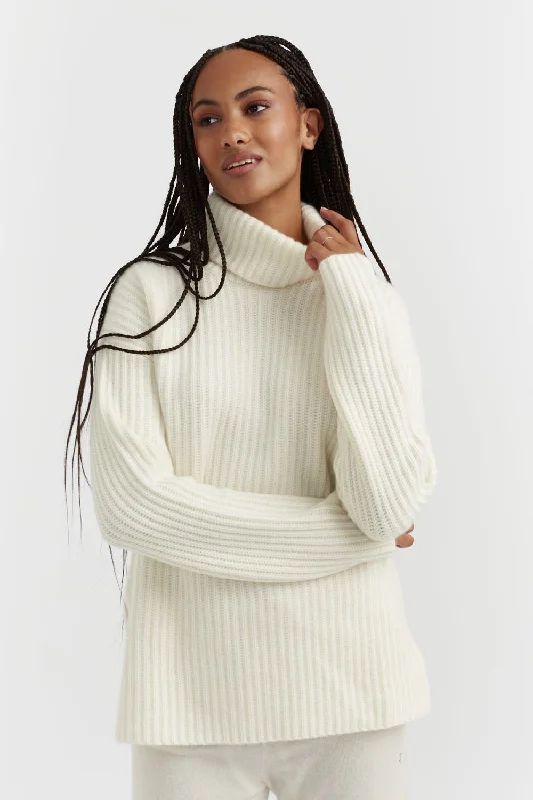 Women's Travel Apparel Cream Rib-Knit Cashmere Rollneck Sweater