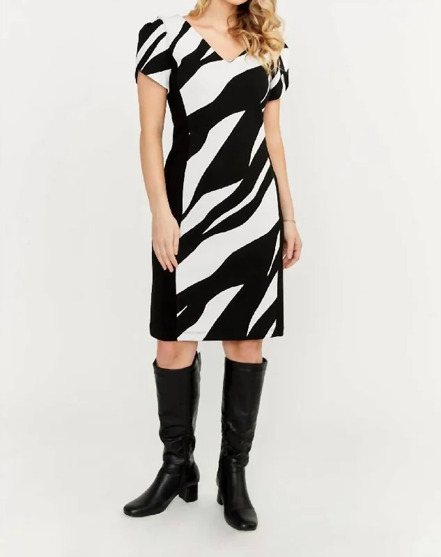 New Styles Just In Abstract Zebra Print Dress In Black/white