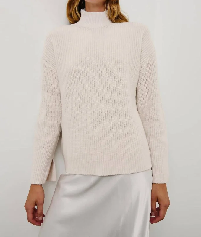 Women's Relaxed Clothes Sanna Sweater In Hazy Dust