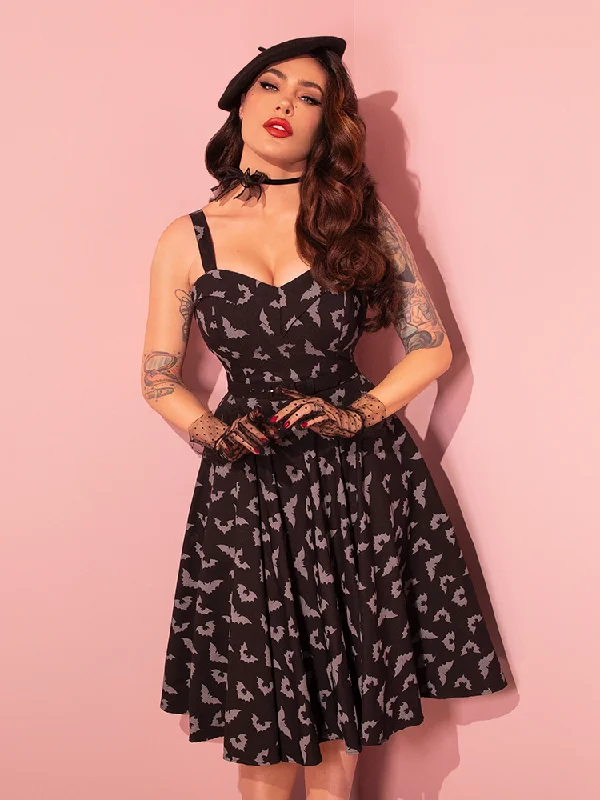 Relaxed Style Maneater Swing Dress in Glow in the Dark Bat Print in Black - Vixen by Micheline Pitt