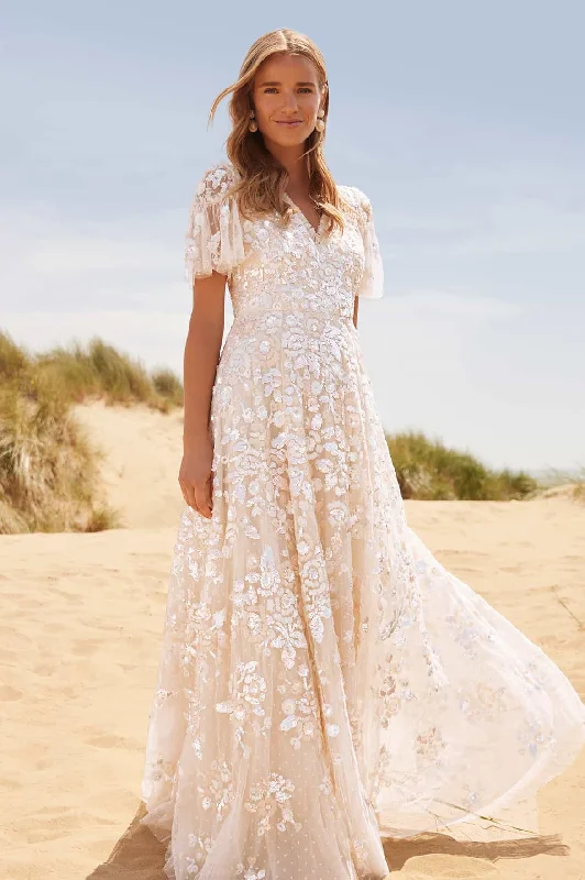 Unique Women's Fashion Pieces Sequin Paradise Short Sleeve Gown