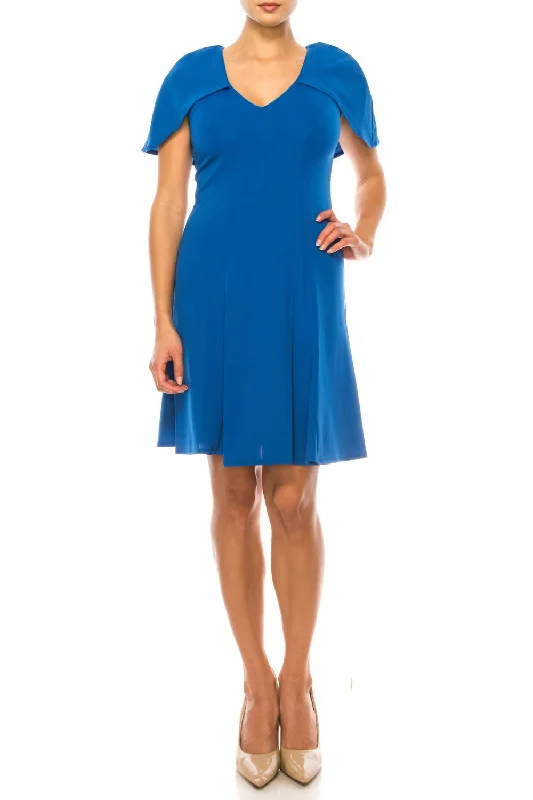 Women's Stylish Outerwear Built-In Capelet A-Line Dress In Azure