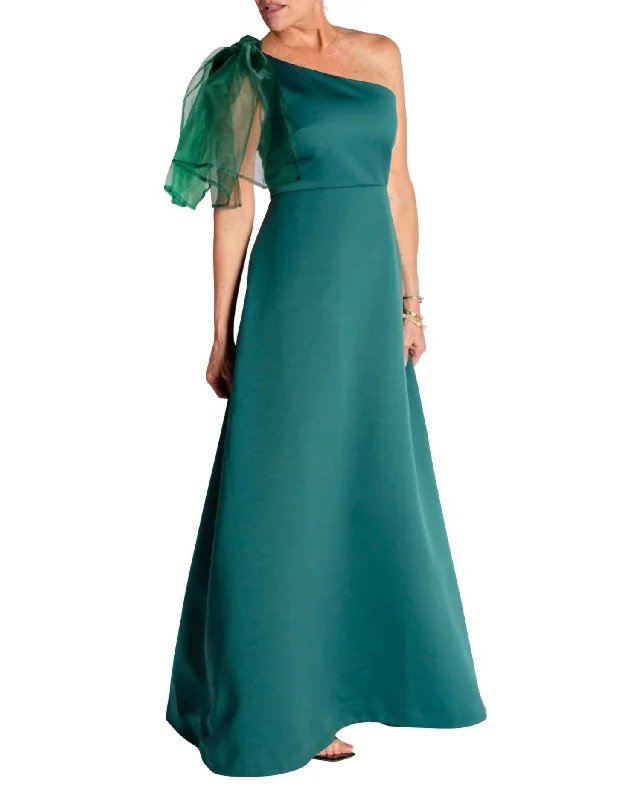 Women's Activewear Apparel Vivienne Gown In Hunter Green Satin