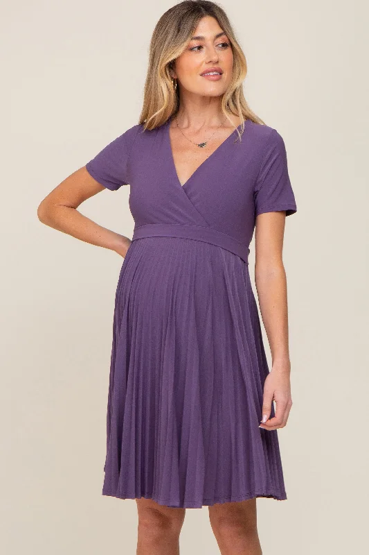 Stylish Women's Outfit Plum Pleated Maternity/Nursing Dress