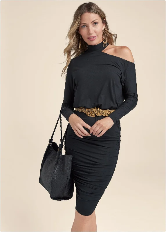 Women's Relaxed Outfit Ruched Midi Dress  - Black